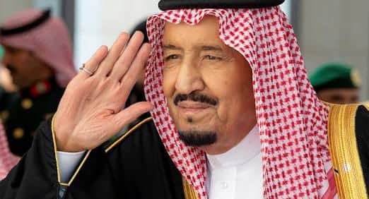 الملك سلمان بن عبدالعزيز يجري عملية جراحية لاستئصال المرارة