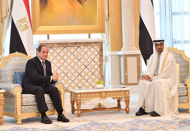 الرئيس السيسي يتوجه إلى دولة الإمارات العربية المتحدة الشقيقة